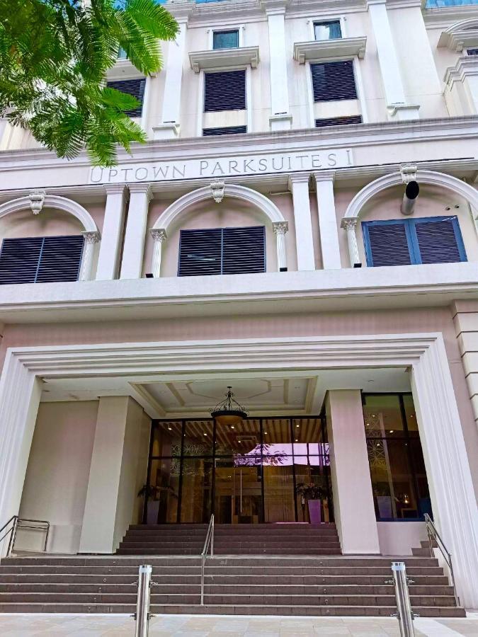 Daniella'S Modern & Cozy Suite In Uptown Bgc Manila Exteriör bild