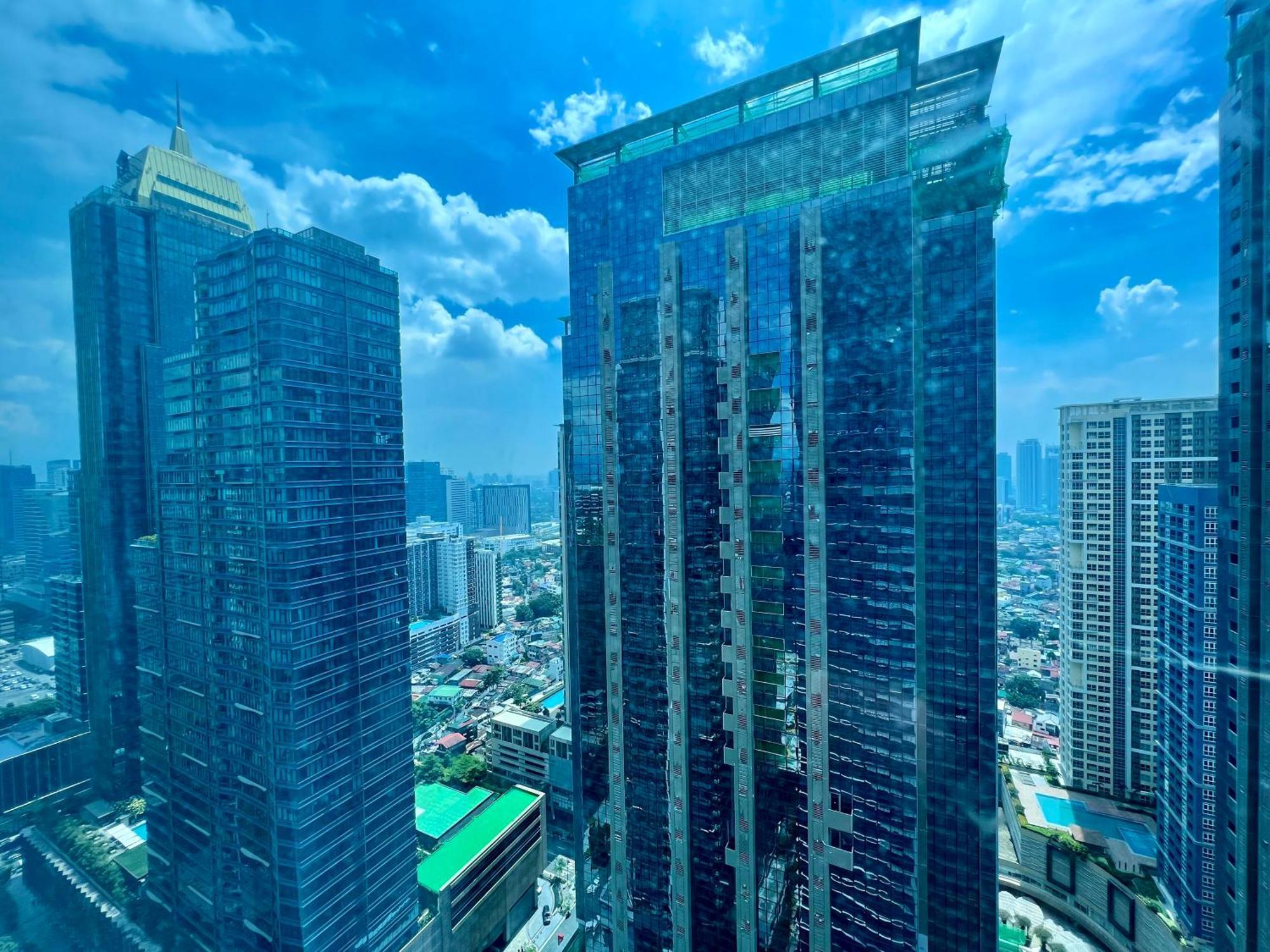 Daniella'S Modern & Cozy Suite In Uptown Bgc Manila Exteriör bild